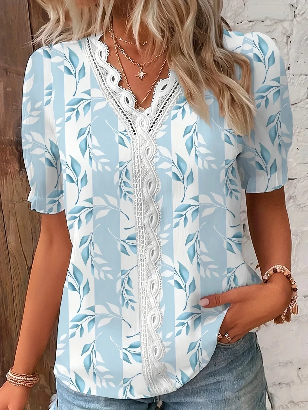 2025 Fashion Casual Vacation Shirt Women Summer V Neck Hollow Out Solid Color Blouse Female Elegant Striped Jacquard Casual Tops
