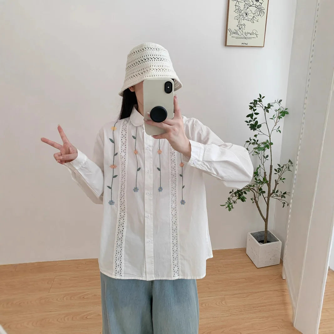 Loose Women's Long Sleeve White Shirt 2025 Autumn New Style Japanese Embroidery Flower Hollow Splicing Open Cardigan Top