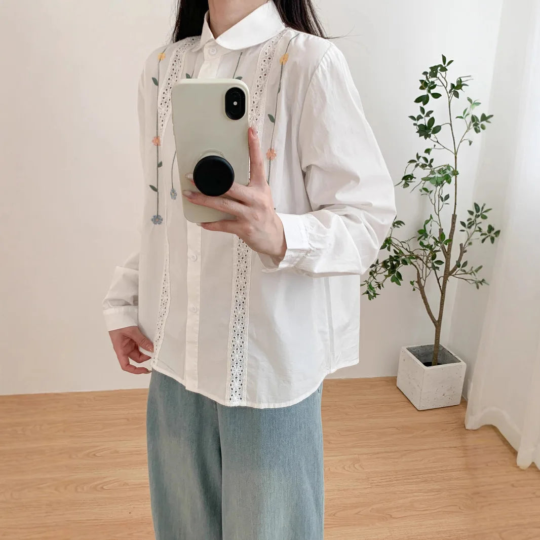 Loose Women's Long Sleeve White Shirt 2025 Autumn New Style Japanese Embroidery Flower Hollow Splicing Open Cardigan Top