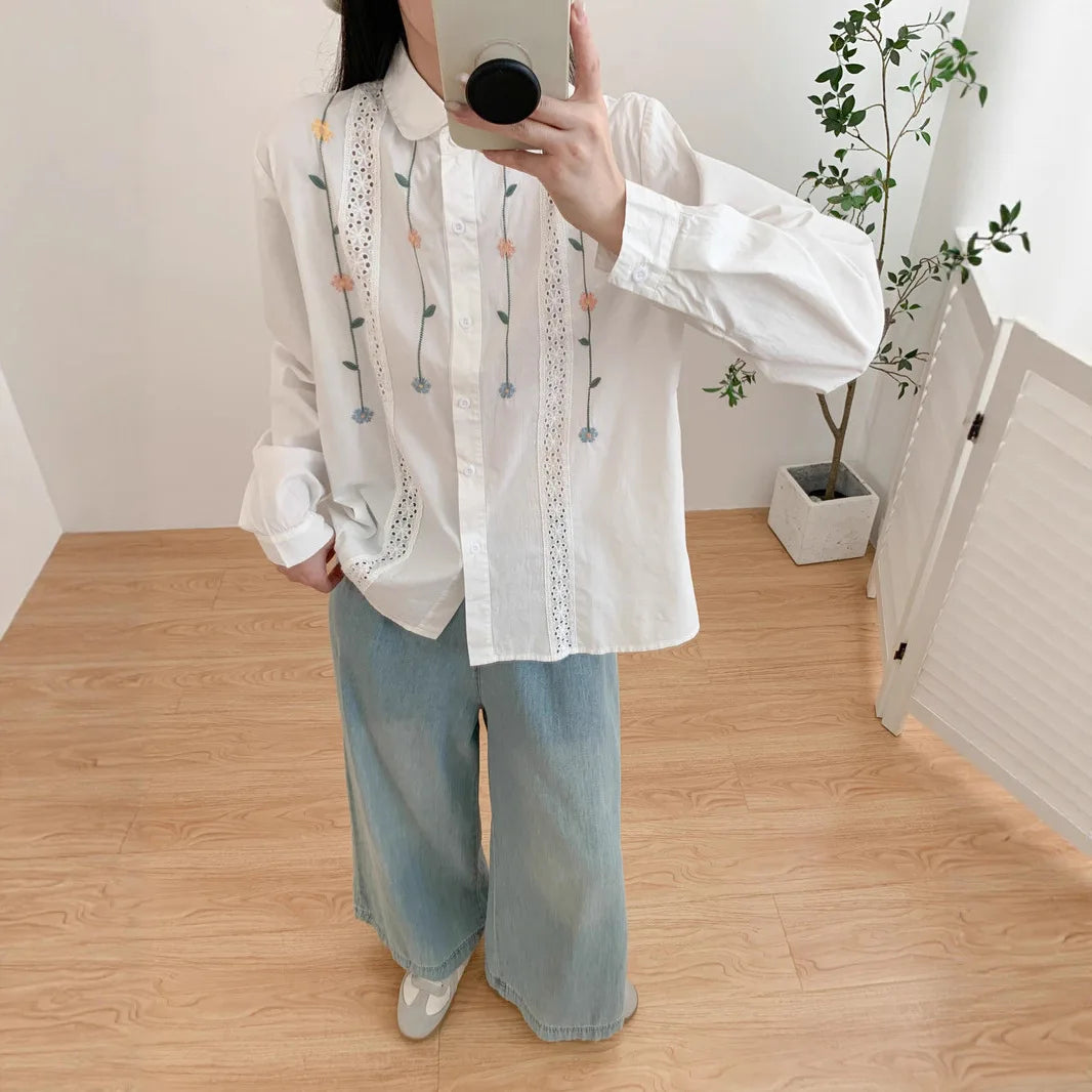 Loose Women's Long Sleeve White Shirt 2025 Autumn New Style Japanese Embroidery Flower Hollow Splicing Open Cardigan Top
